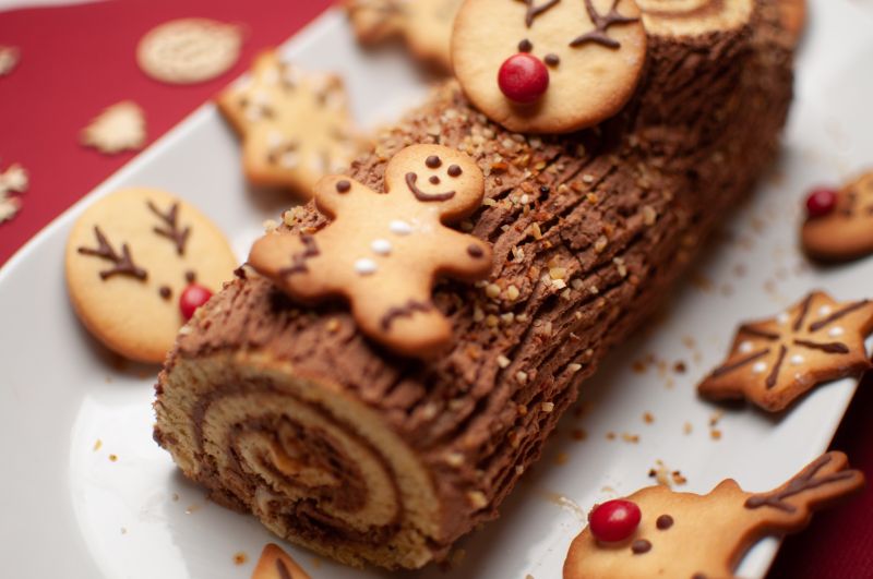 Festive log desert